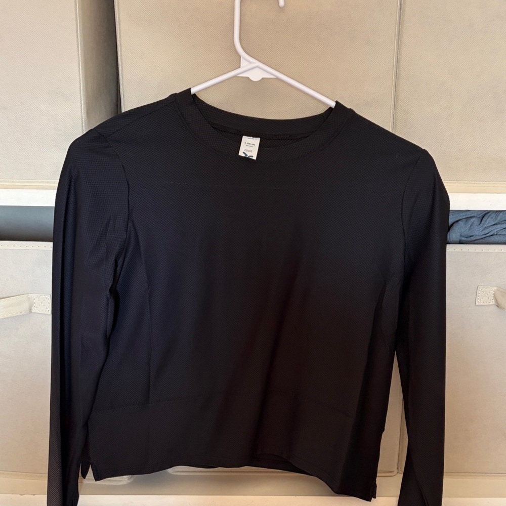 Old Navy Black Long Sleeve Kids Tee